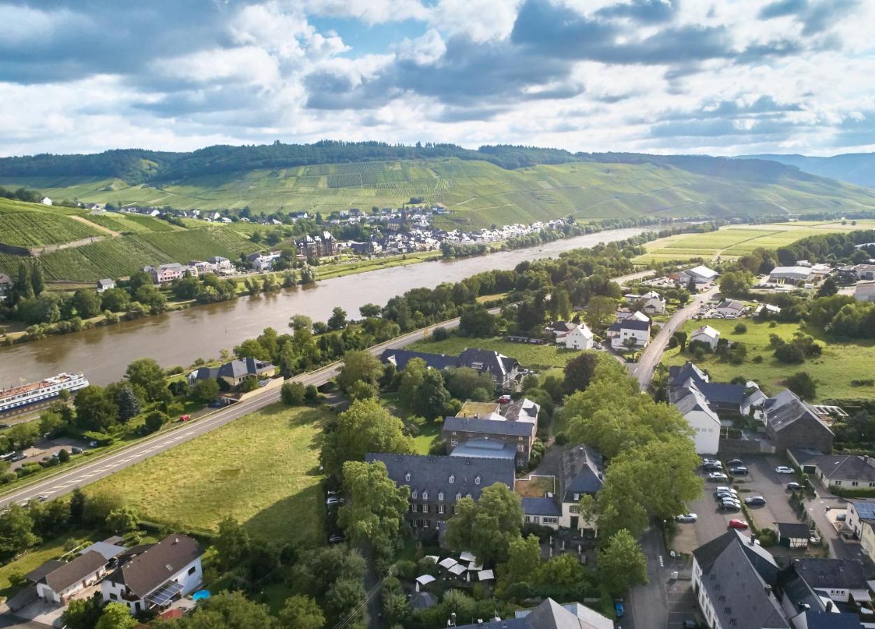 Weinromantikhotel Richtershof Mulheim an der Mosel Eksteriør billede